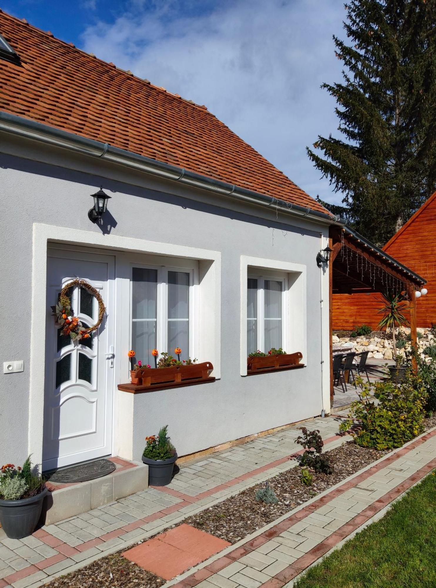 Borostyankut Wellness Home Bakonybél Exteriör bild